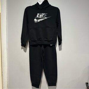 Nike Logo Hoodie & Joggers Set Black White Camo Size 6 - 7 Years